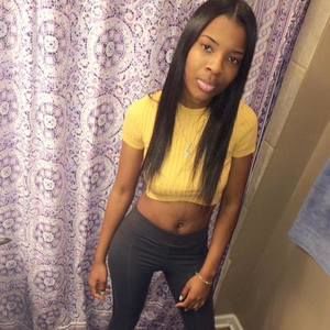 Meet your Posher, Briana